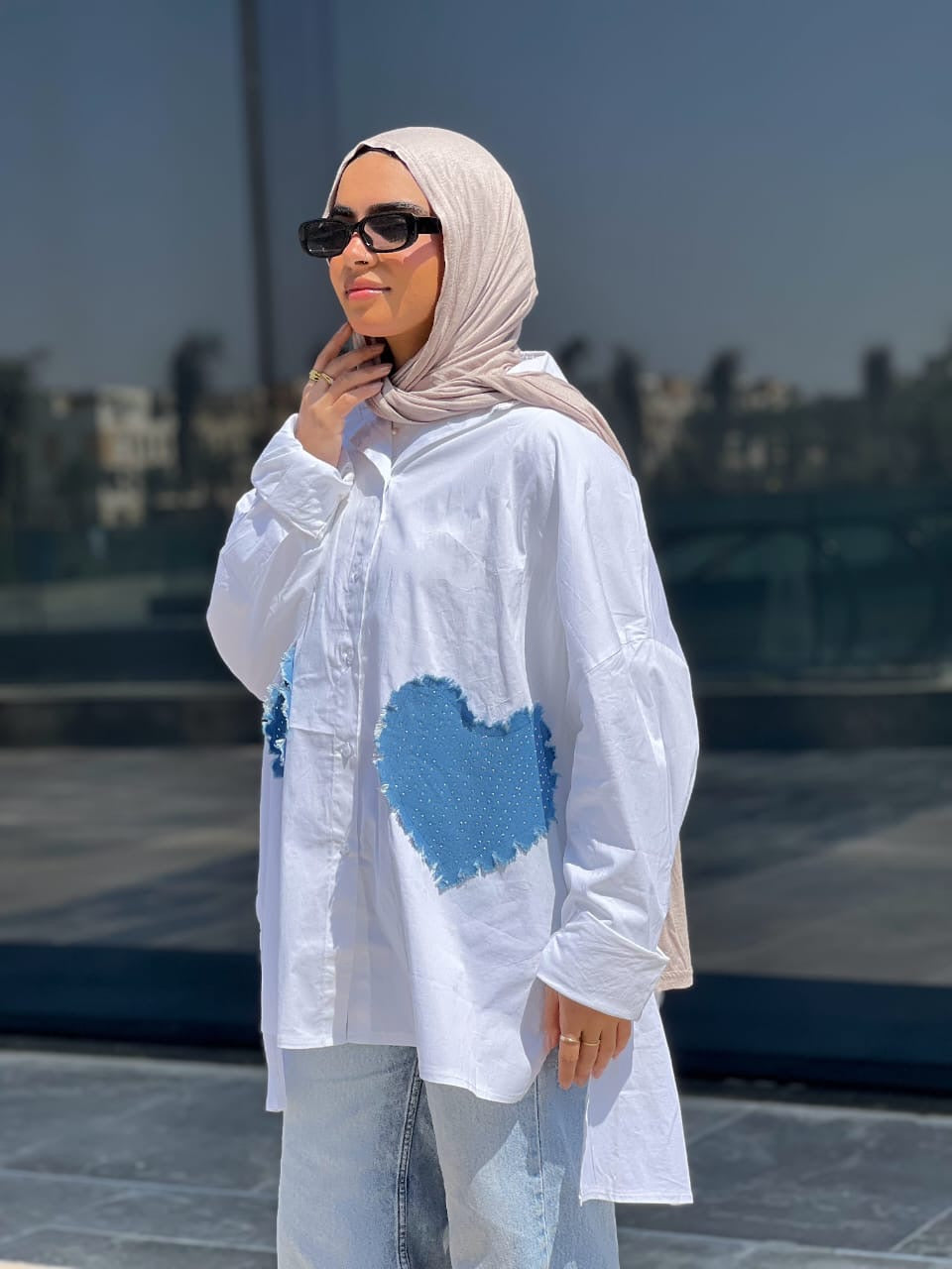 White chemise with hearts jeans strassed