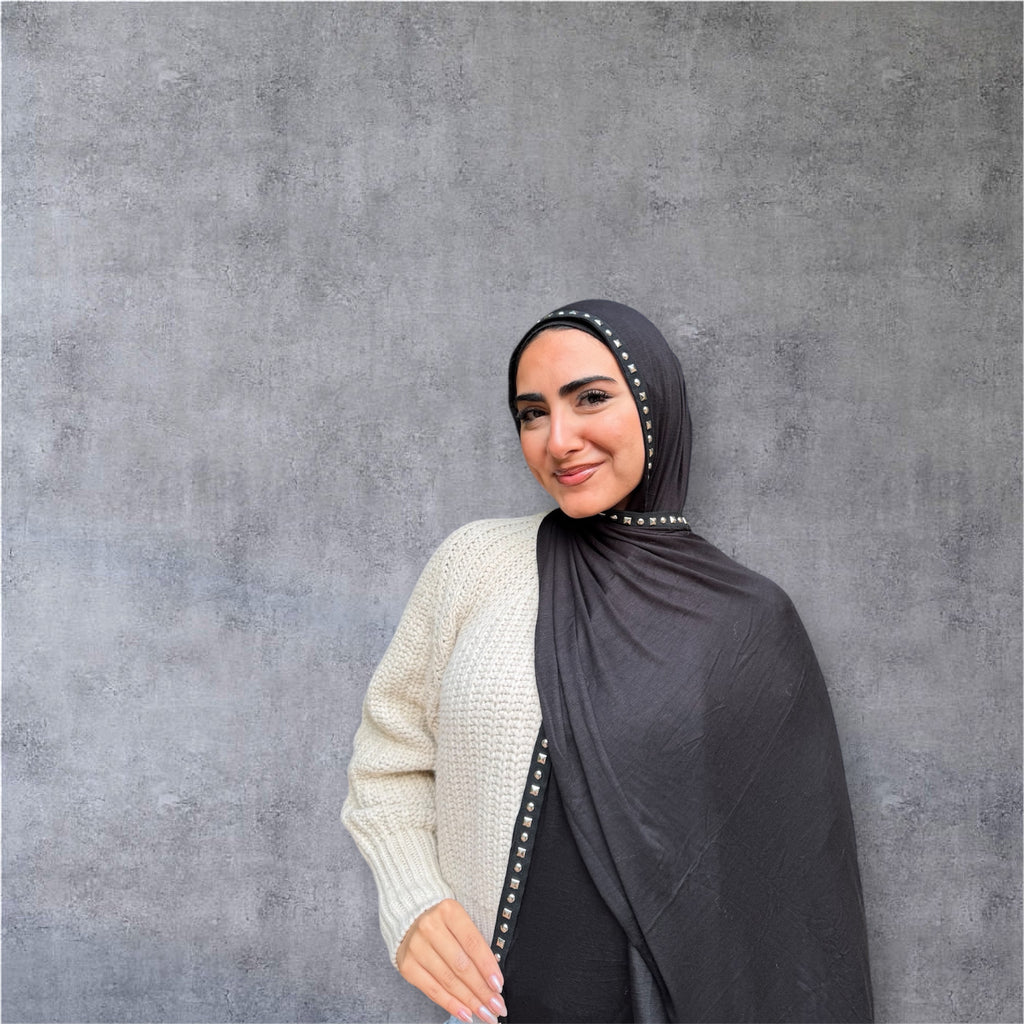 Black Studs Kuwaiti Scarf