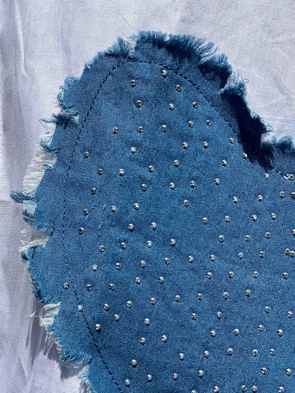 White chemise with hearts jeans strassed