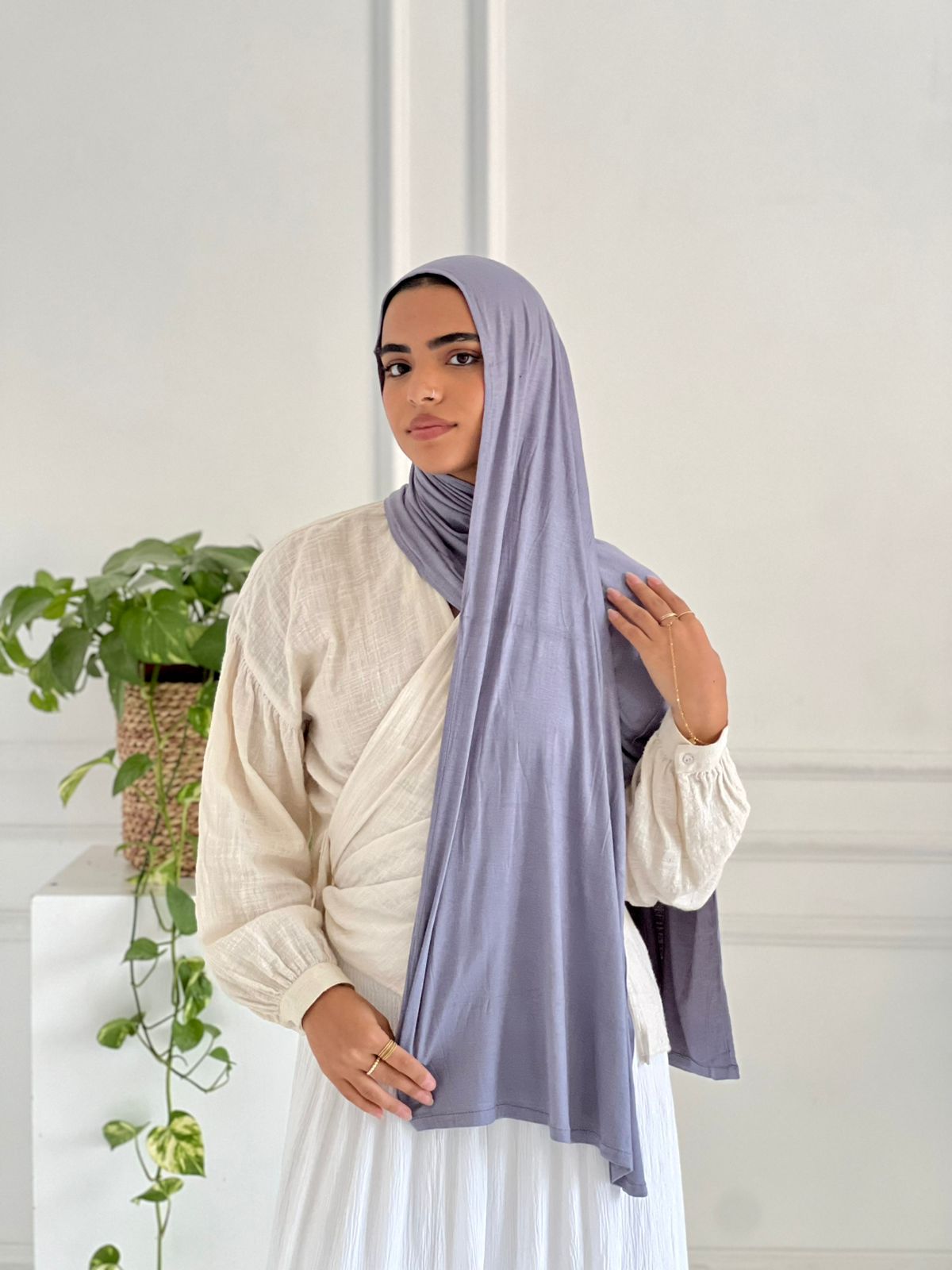 Grey Plain Kuwaiti Scarf