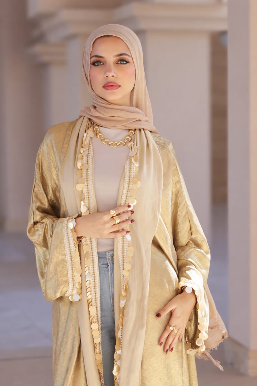 Golden dunes in beige