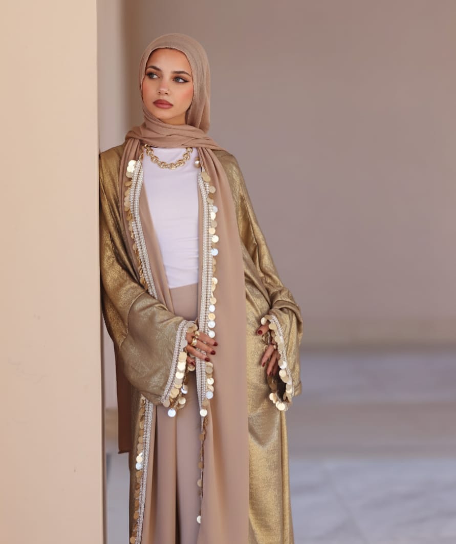 Golden dunes in beige