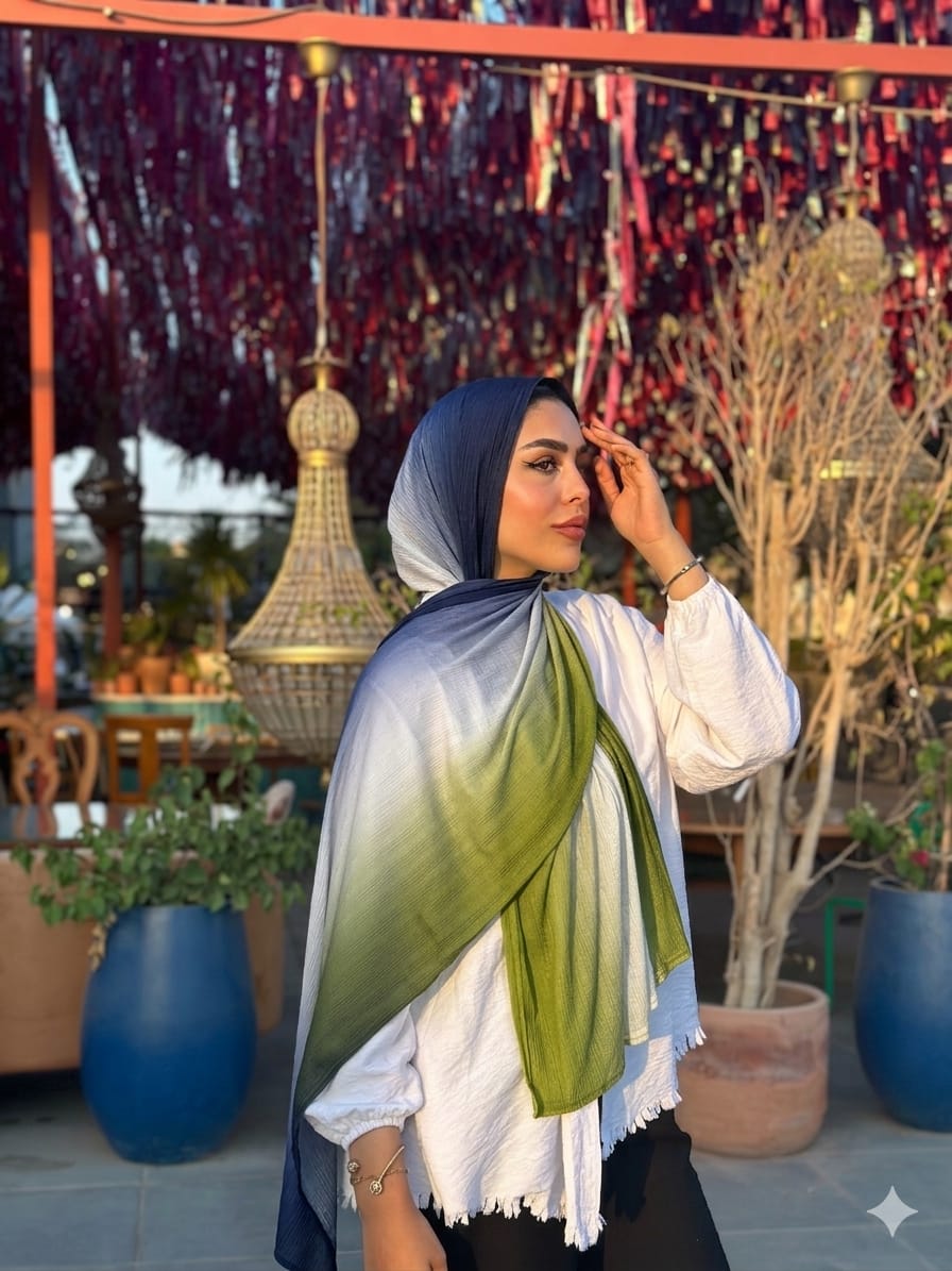 Deep Forest Gradients Kuwaiti Scarf