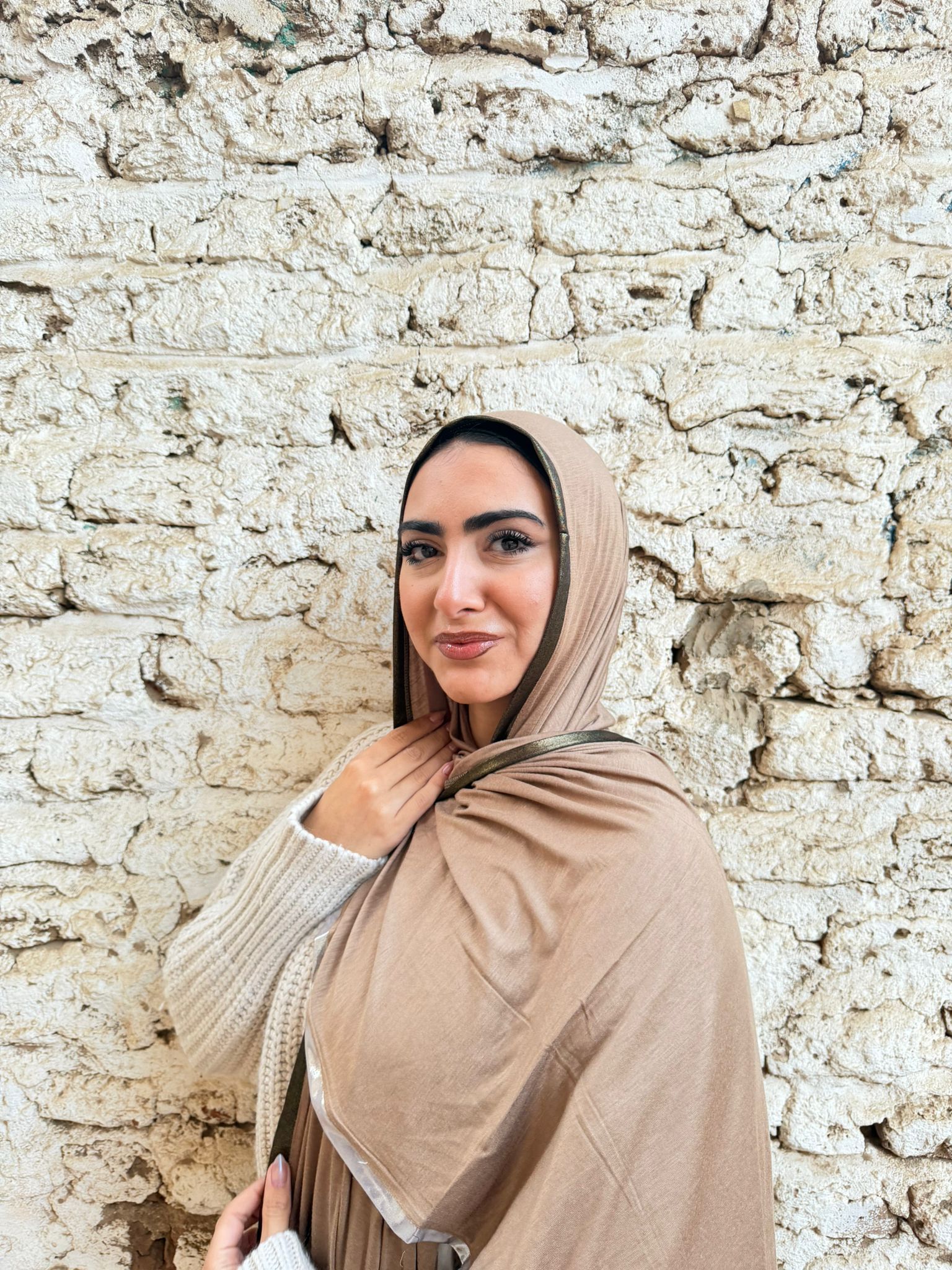 Beige Gold & Silver Kuwaiti Scarf